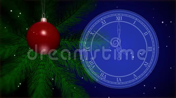 新年玩具在圣诞树上古董钟持续10秒到12点高清股票录像视频的预览图