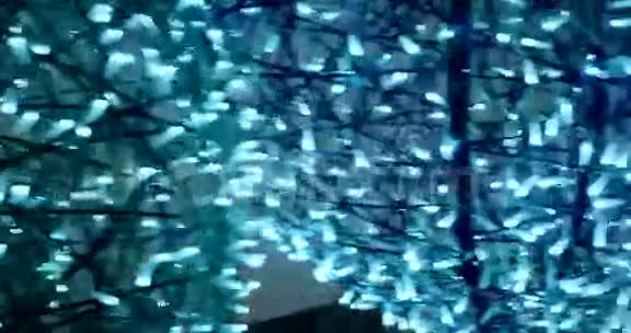 球形蓝色装饰视频的预览图
