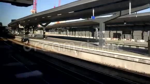 抵达车站从火车窗口看到的视频的预览图