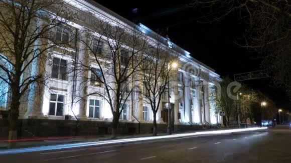 塞瓦斯托波尔市议会大厦夜时光流逝视频的预览图
