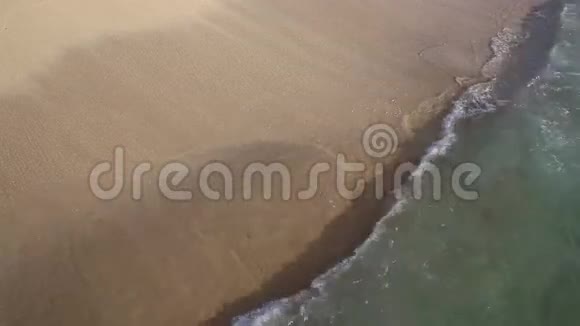 波浪在靠近视频的预览图