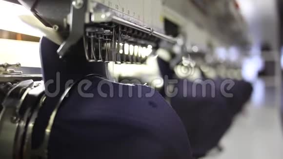 关闭一台工业缝纫机的录像视频的预览图