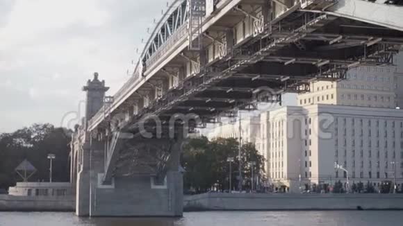 桥的结构是特写的视频的预览图
