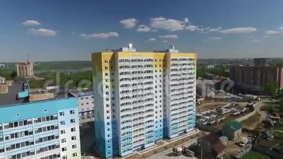 建筑工地上新建的房子视频的预览图