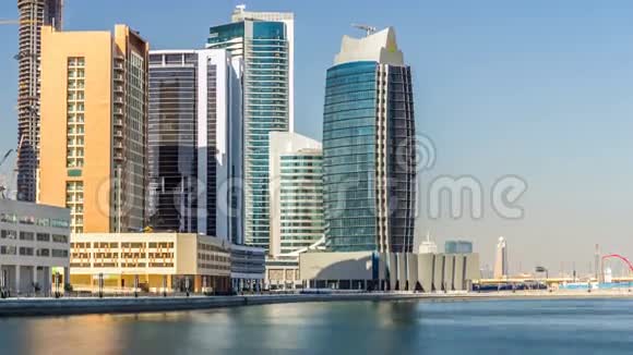 迪拜商务湾的风景天际线白天的时候会有摩天大楼视频的预览图
