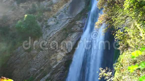 格雷戈里亚别墅的瀑布视频的预览图