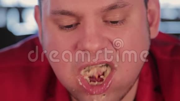 胖子吃大汉堡真丑视频的预览图