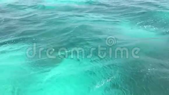 移动旋转的水背景视频的预览图