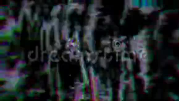计算机错误效应霓虹灯未来时尚的彩虹背景旧的磁带效果视频的预览图