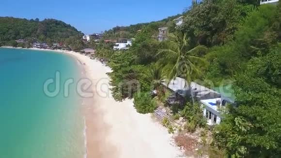 潘瓦角的热带敖延海滩高清飞机泰国普吉岛视频的预览图