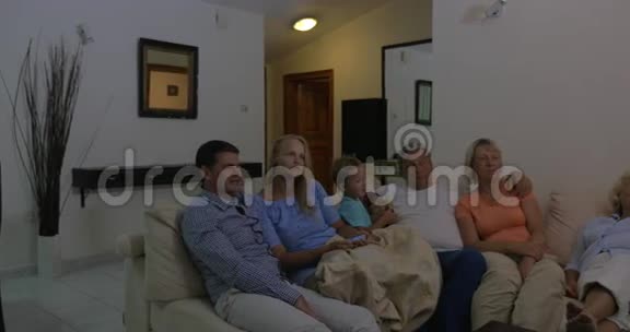 家庭休闲与电视视频的预览图