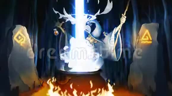 万圣节的概念卡通动画与一个神秘的地方在森林里巫师准备药剂的仪式视频的预览图