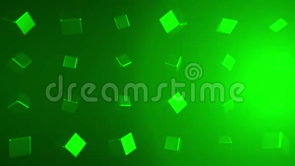 摘要绿色立方体放置在绿色背景上成排光耀斑旋转到不同的方向动画视频的预览图