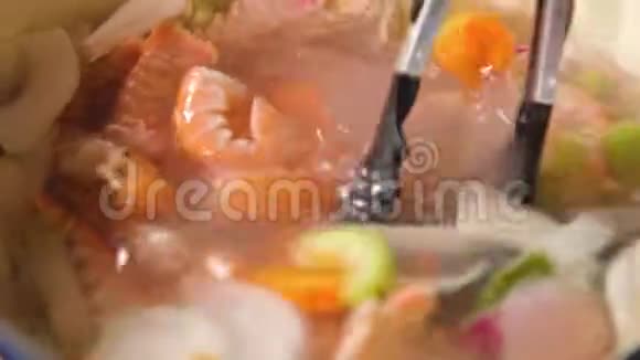 用大虾做一顿饭视频的预览图