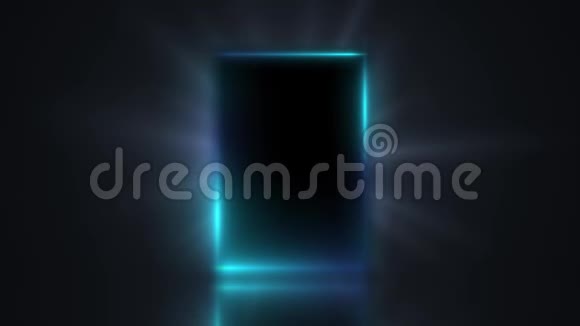 一间黑暗房间的门发出的光视频的预览图