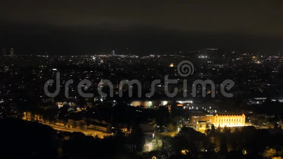 巴塞罗那天际线和城市景观的夜晚视频的预览图