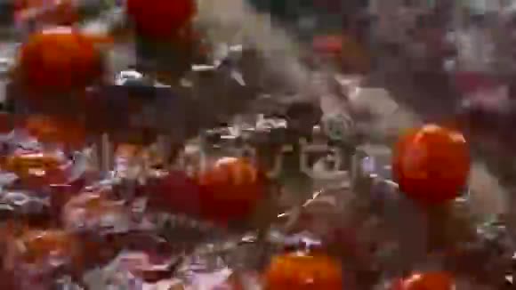 加工和罐头蔬菜自动生产线保护番茄视频的预览图
