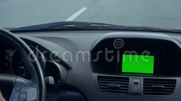 在车里GPS模块打开绿色屏幕视频的预览图