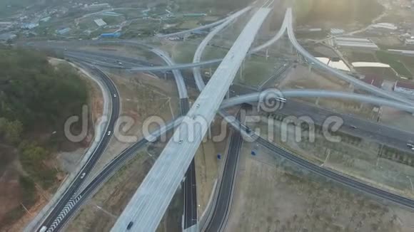 韩国金海公路公路交通视频的预览图