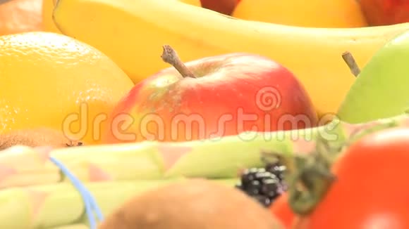 蔬菜和水果的混合物2视频的预览图
