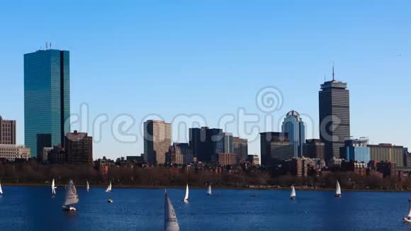 波士顿市区经过海港4K的时间视频的预览图