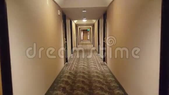 酒店大厅的慢速视频视频的预览图