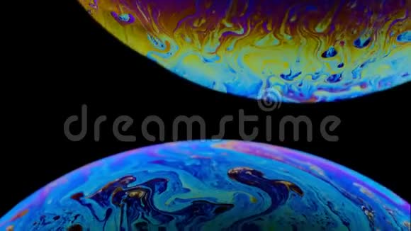 关闭表面气泡来自化学温度和水的影响模拟地球上的天气视频的预览图