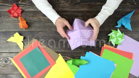 用紫色纸做折纸图形视频的预览图
