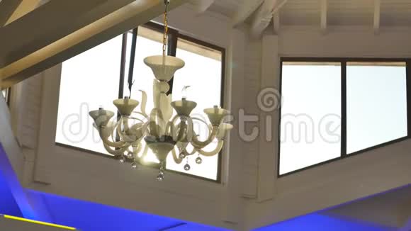 餐厅内部元素中的吊灯视频的预览图