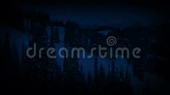 在暴风雪中夜间下山视频的预览图