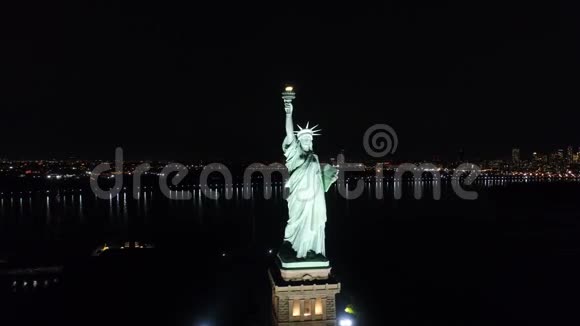 纽约自由女神像夜景视频的预览图