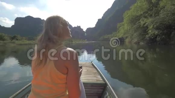 越南TrangAnNature拍摄的女游客视频的预览图