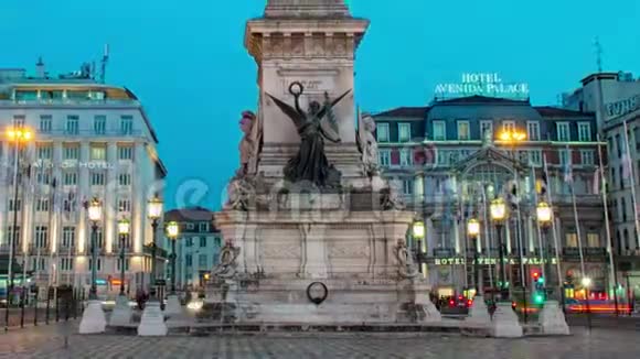 位于葡萄牙里斯本的Restauradores广场的Restrers延时超移纪念碑视频的预览图