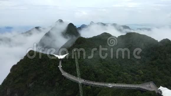 马来西亚兰卡维岛天空桥和缆车视频的预览图