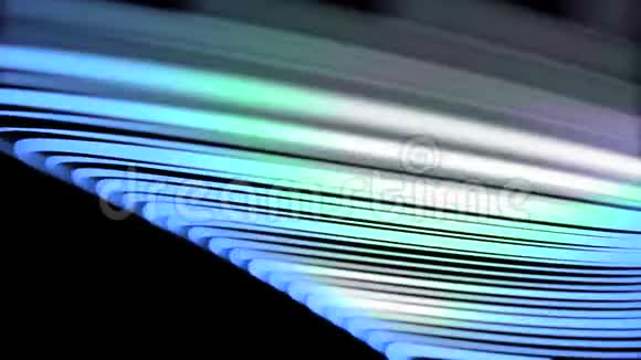 黑色背景上彩色线条的抽象动画动画美丽的抽象的发光线条动画视频的预览图
