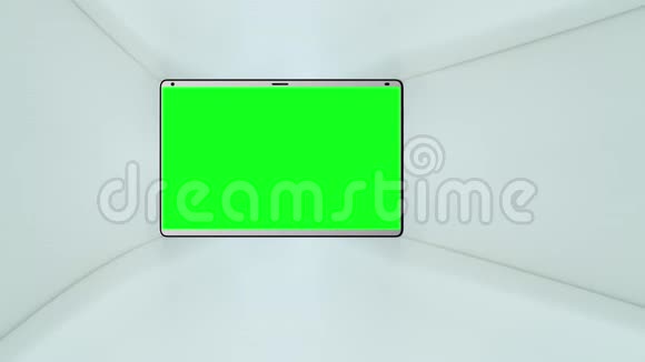 空盒子里有绿色屏幕的平板电脑视频的预览图
