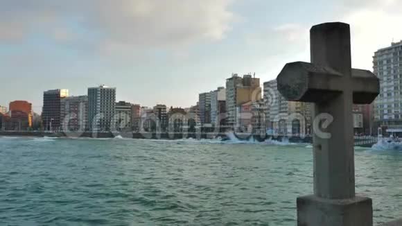 十字架海洋城市的象征视频的预览图