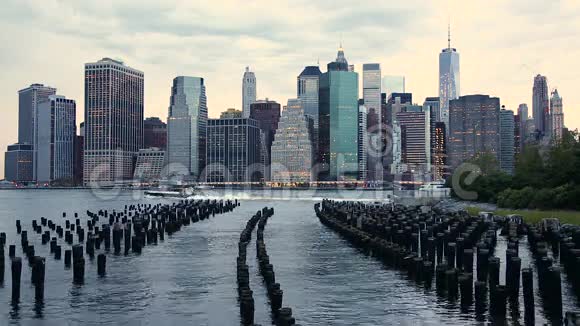曼哈顿金融区天际线布鲁克林大桥公园视频的预览图