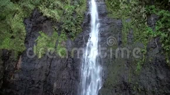 塔希提岛法属波利尼西亚瀑布视频的预览图