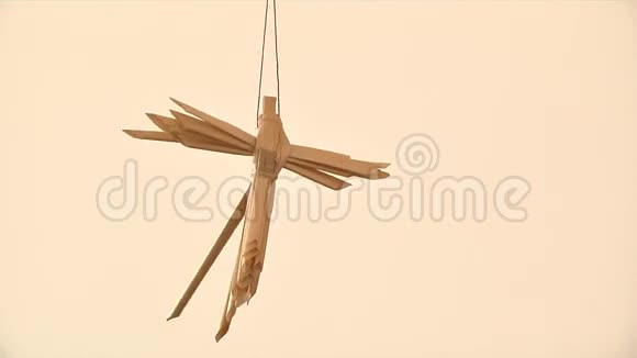稻草蜘蛛一种传统的白俄罗斯装饰柳条稻草视频的预览图