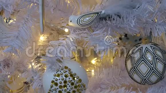 美丽的背景与装饰装饰圣诞庆典视频的预览图