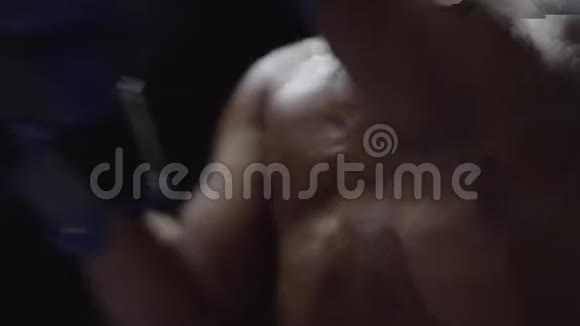 拳击手做影子拳看整个系列视频的预览图