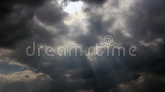 云层上的阳光视频的预览图
