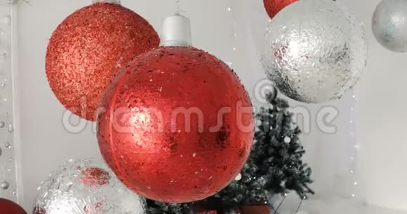 大型圣诞墙圣诞节和新年装饰视频的预览图