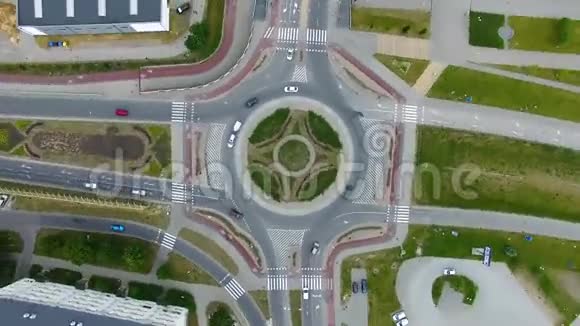 索波特的圆形公路交叉口视频的预览图