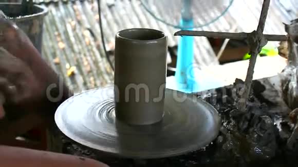 陶器Sgt手工泥制品视频的预览图