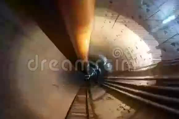 地铁隧道在建工程地下视频的预览图