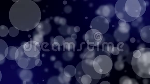 移动气泡的深蓝色背景循环动画视频的预览图