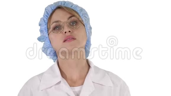 医生女人是白人背景视频的预览图