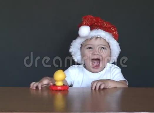 小圣诞老人笑视频的预览图
